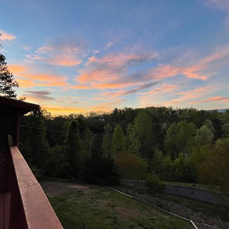 Luxurious Pigeon Forge Cabin, W/ Hottub, Easydrive, Arcade Game, Panoramic Views Bagian luar foto