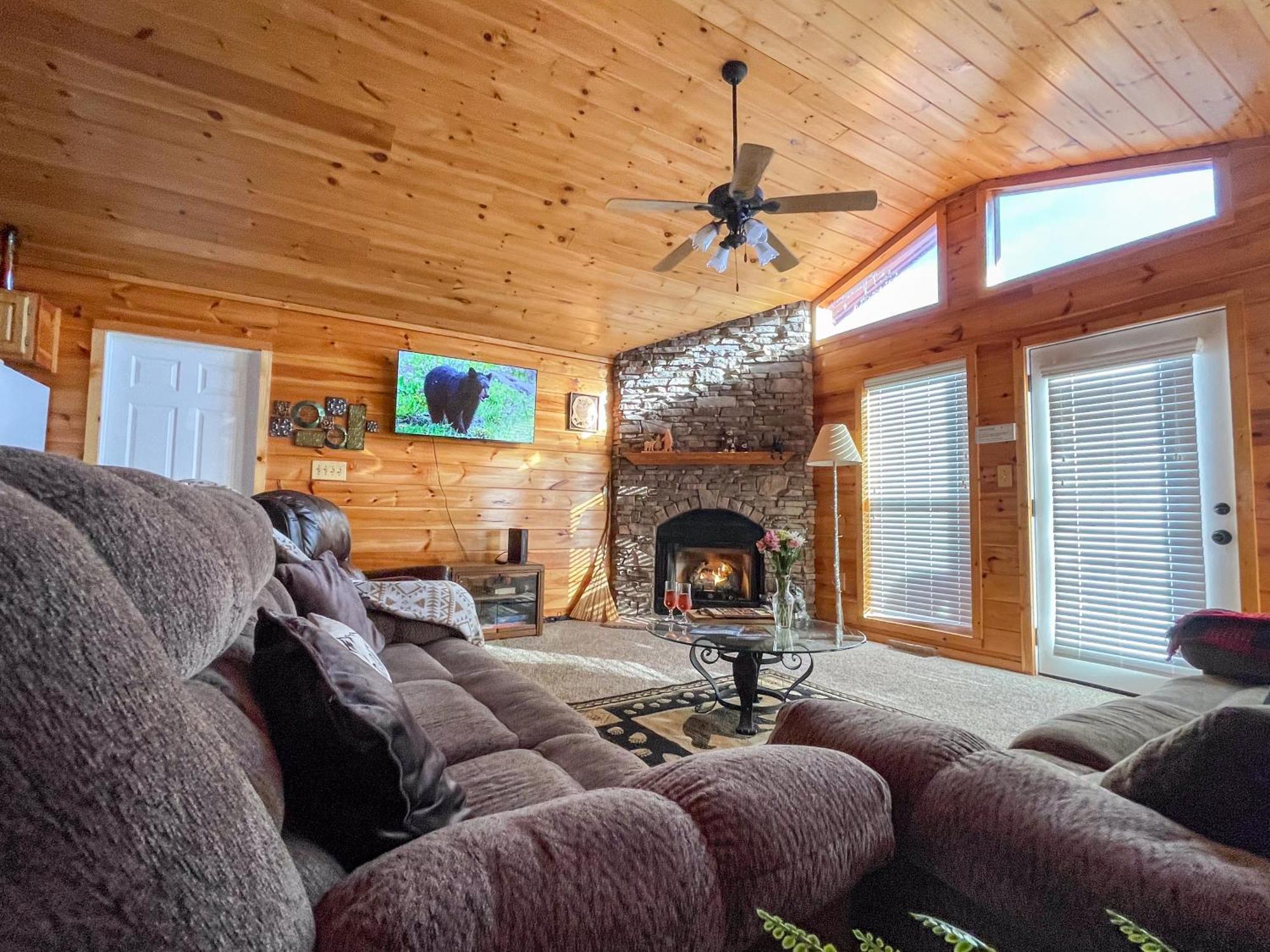 Luxurious Pigeon Forge Cabin, W/ Hottub, Easydrive, Arcade Game, Panoramic Views Bagian luar foto
